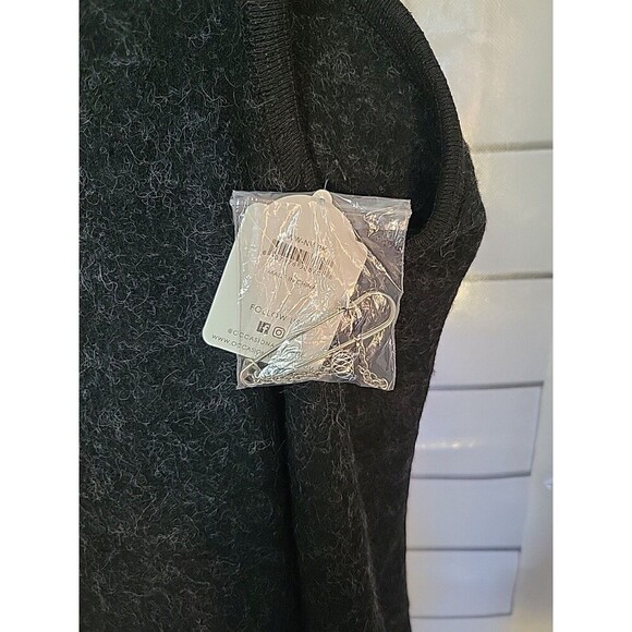 Occasionally Made Womens L Cape Wool Black Poncho Sweater Soft Comfy Casual Chic - Picture 6 of 9